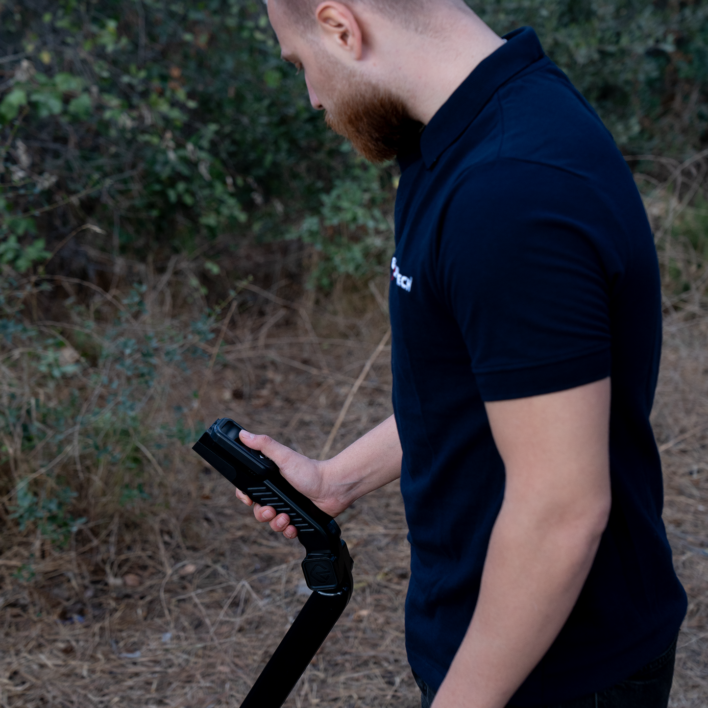 GROUNDTECH GR-4 Deep Seeking 3D Metal Detector