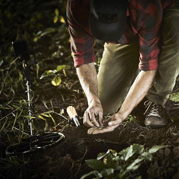 Can you find gold nuggets with metal detectors?