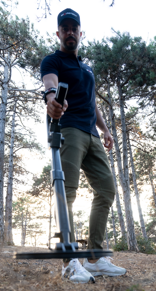 GROUNDTECH GR-4 Plus Deep Seeking 3D Metal Detector - Dual Sensor