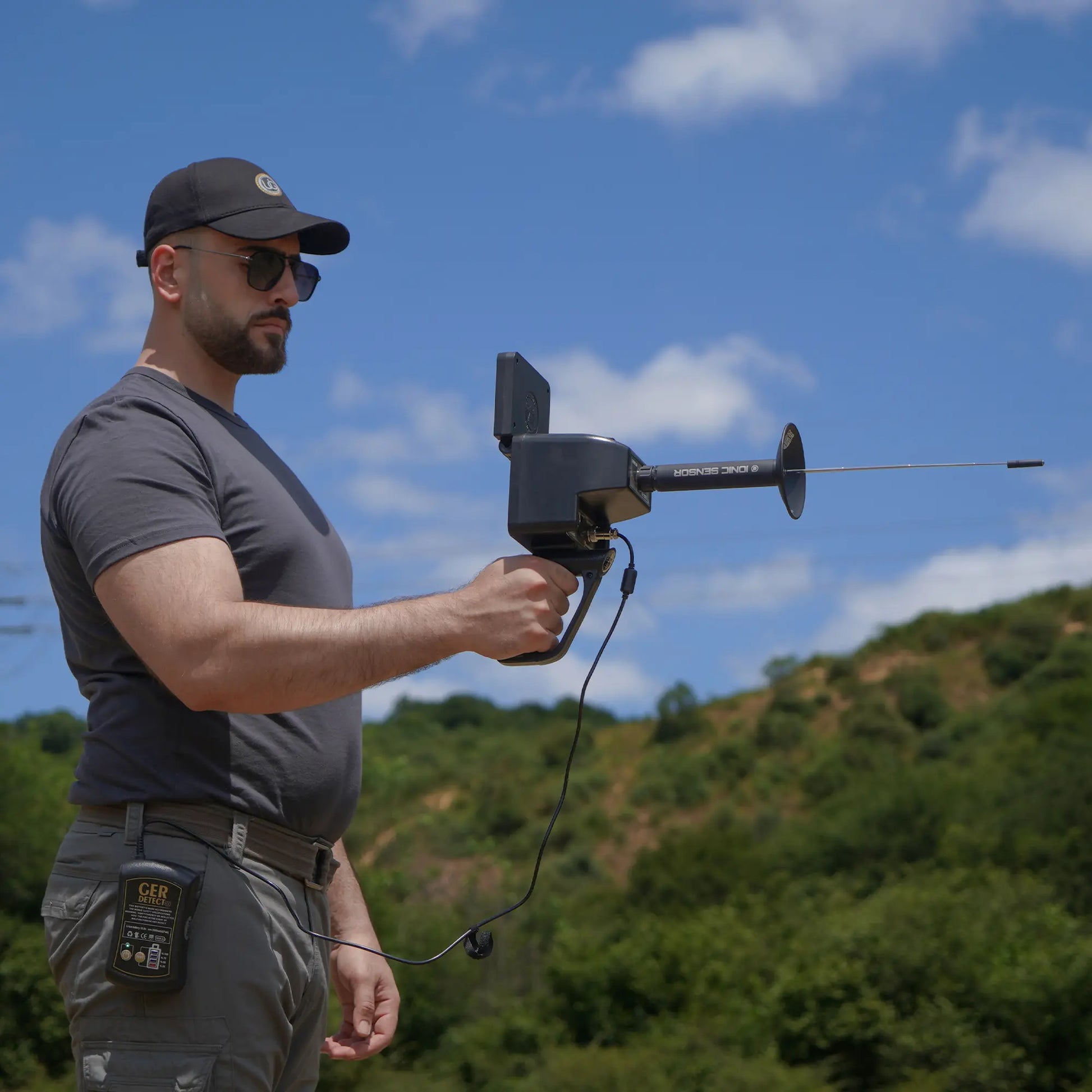 GER Detect Titan X13 Long Range Metal Detector - Eleven Search Systems